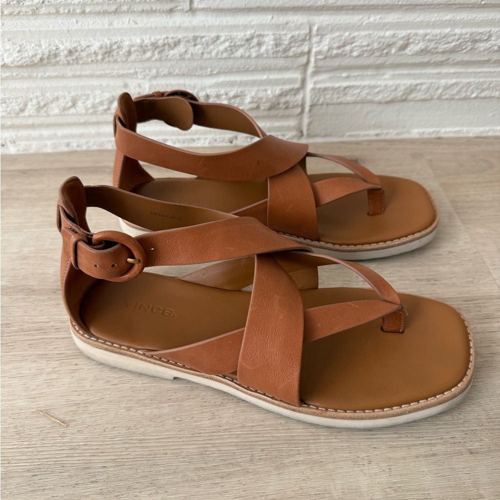 Vince Morris Leather Strappy Flat Sandal boho chic minimalist Tan (Brown) Size 8